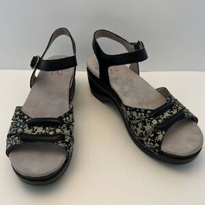 Sanita Danish Design floral sandals heeled womens‎ Size EU 38 US 8